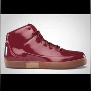 Air Jordan 9.5 Shoe Burgundy Patent Leather lace up Brown Rubber sole Excellent